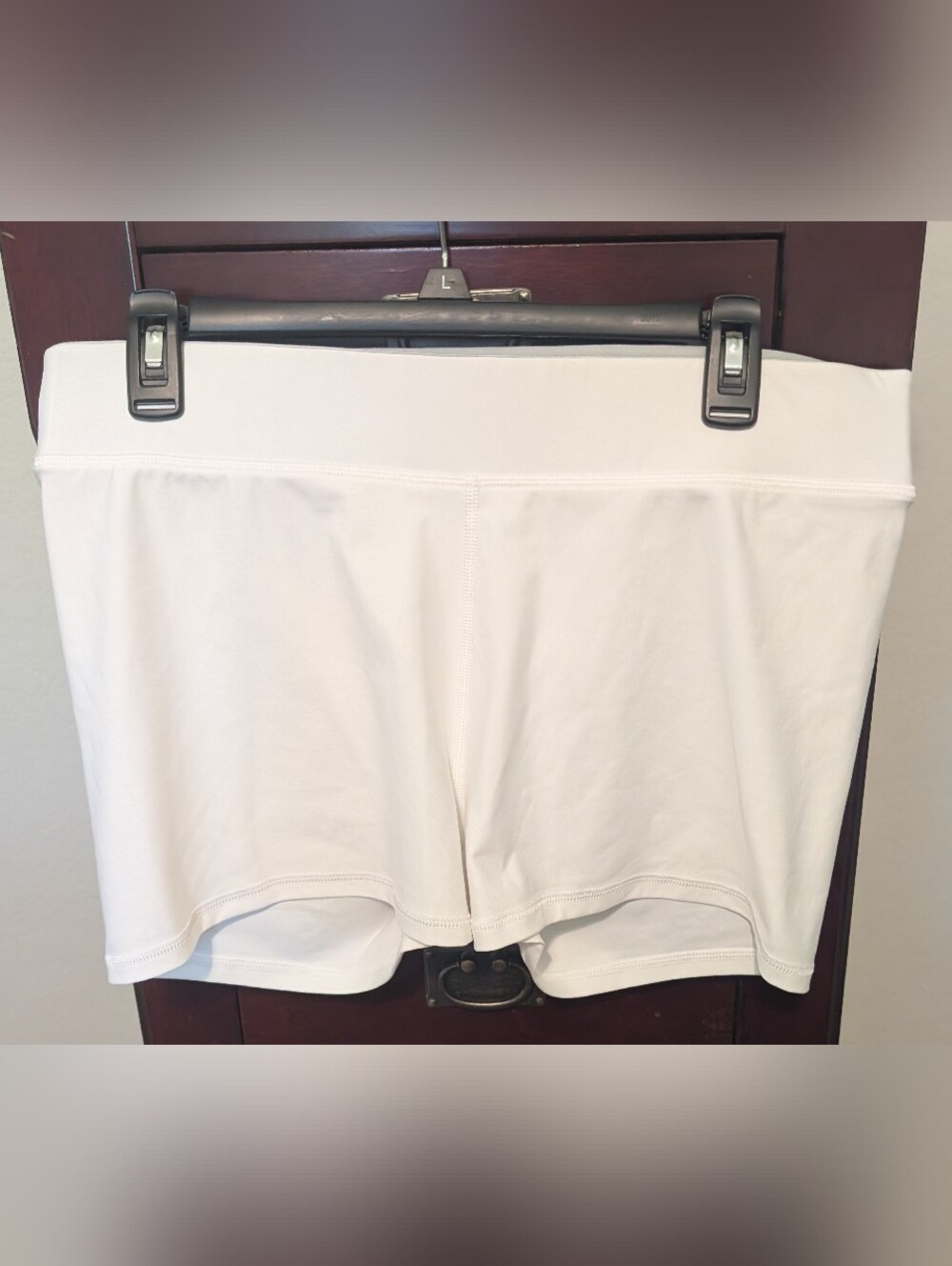 DSG White Athletic Shoets with Elastic Waistband Women Size XL